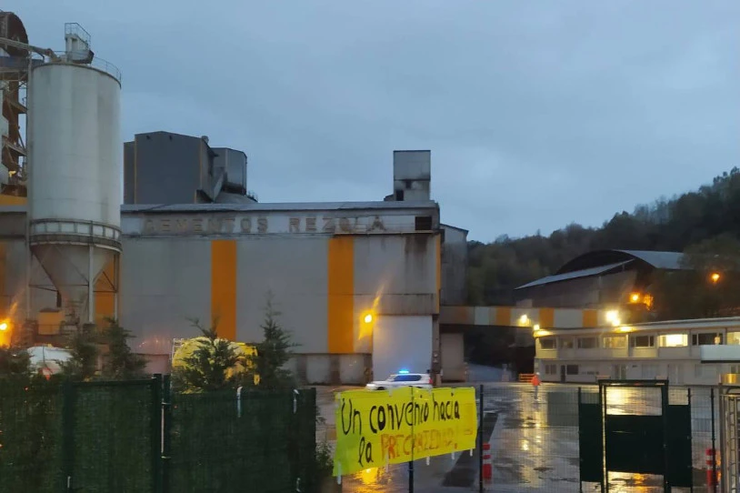 Langile bat zauritu da Añorgako Cementos Rezolan