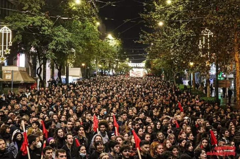 Protesta jendetsuak Grezian, Grigoropoulosen erailketaren 14. urteurrenean eta Fragoulisen hilketa saiakeraren biharamunean