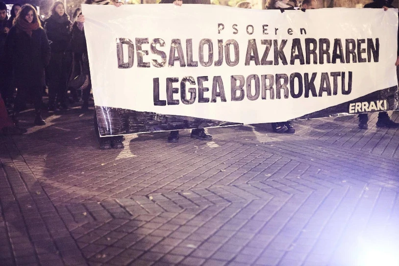 PSOEren lege 'antiokupak' 300.000 lagun inguru kale gorrian utz ditzake Espainiako Estatuan