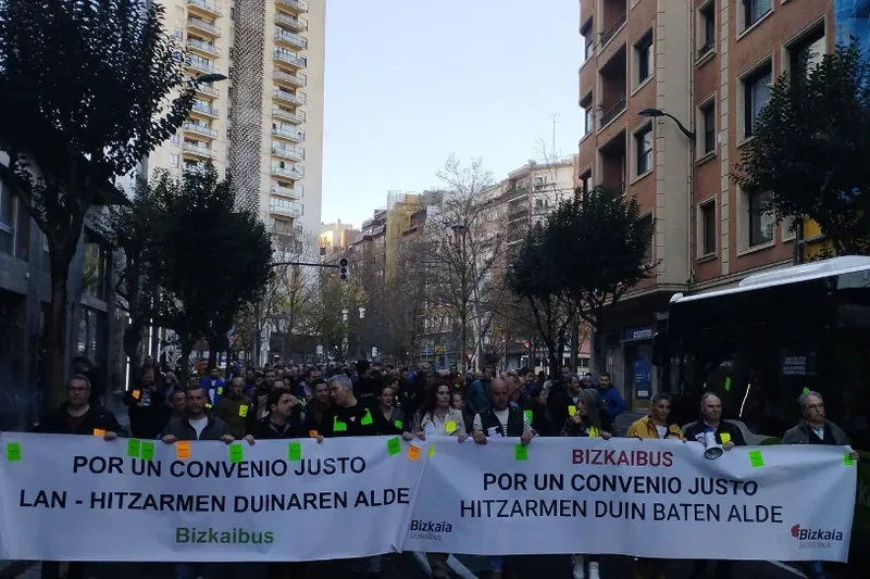 Bizkaibuseko beharginak greban dira gaur