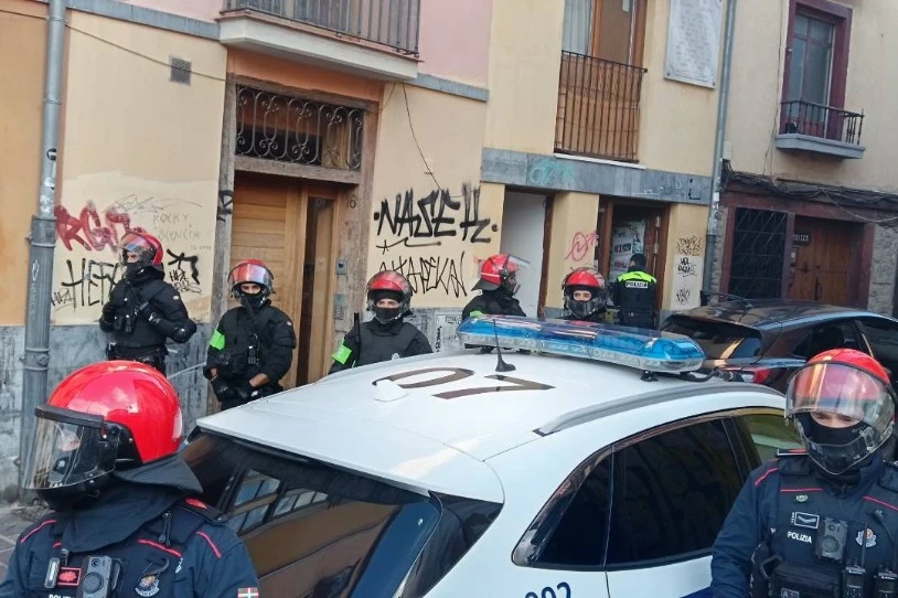 Gasteizko Udalak beste familia bat etxegabetu du gaur
