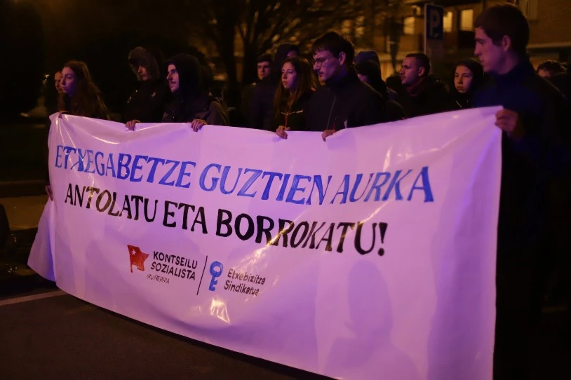 Burlatan, gaurko ezarritako etxegabetzea geratzea lortu du Etxebizitza Sindikatu Sozialistak