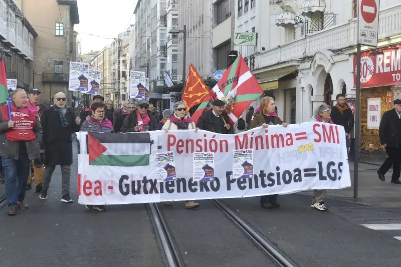 Pentsiodunen itxialdia eta mobilizazioak, gutxieneko soldata LGSren parekoa izan dadila exijitzeko