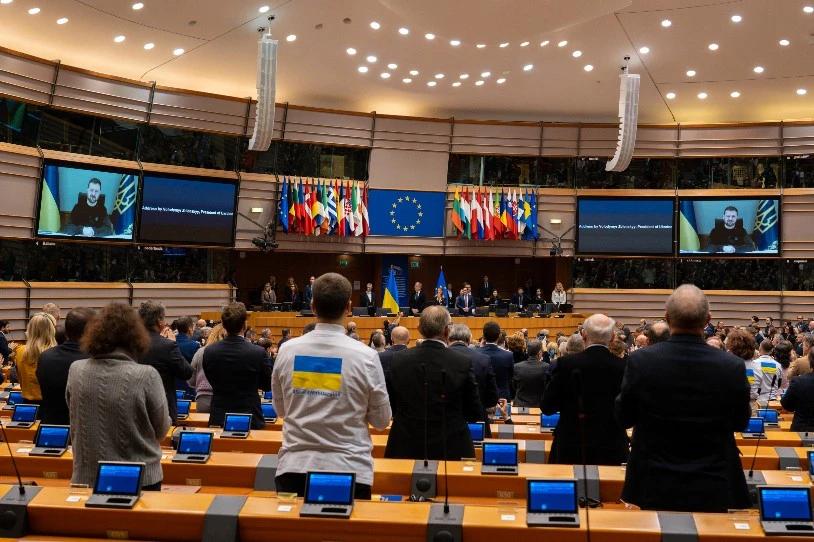 Berrarmatzeko beste funts-desbideratze bat onartu du Europako Parlamentuak
