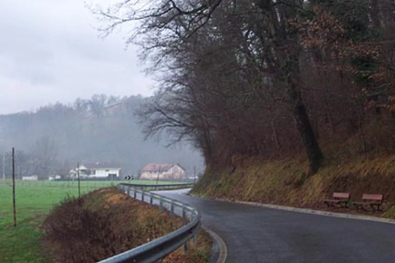 Langile bat hil da Arizkunen, lanera bidean zela