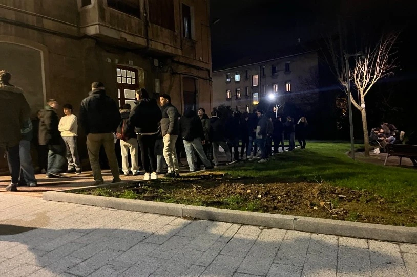 Desokupazio-enpresa bat hiru kaleratze ilegal egiten saiatu da Bizkaian 48 orduan