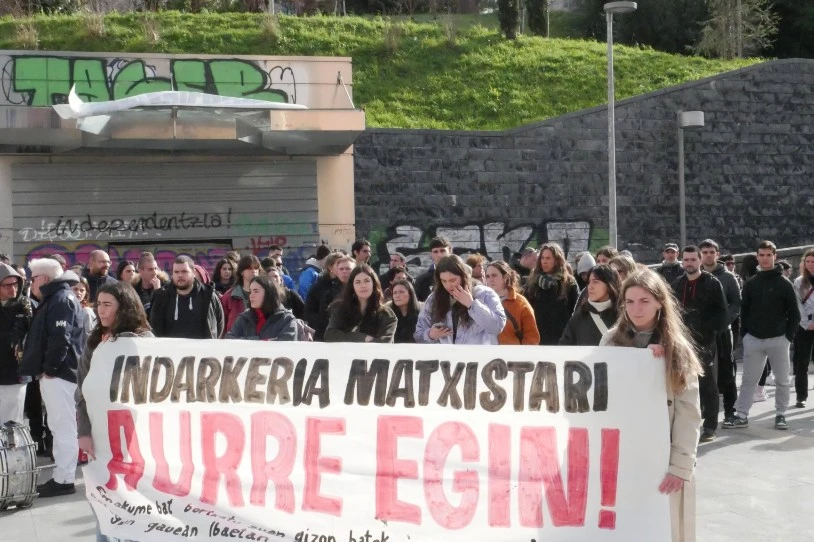Ibaetan, emakume bat bortxatu zuen gizon batek ostegun gauean