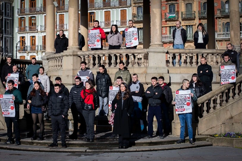 Urtarrilaren 31n mobilizatzera deitu dute faxismoari aurre egiteagatik errepresioa jasan duten dozenaka lagunek