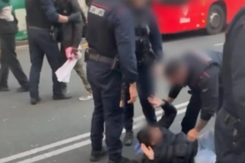 Sarekada polizial berri bat Bilbon, kaleko saltzaileen aurka