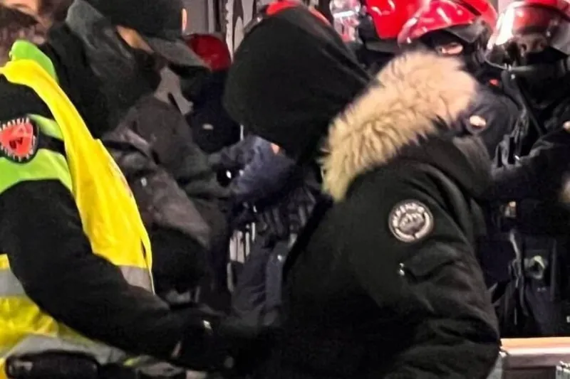 "Alaveszaleon eskubideak errespetatu", exijitu du Iraultza 1921ek