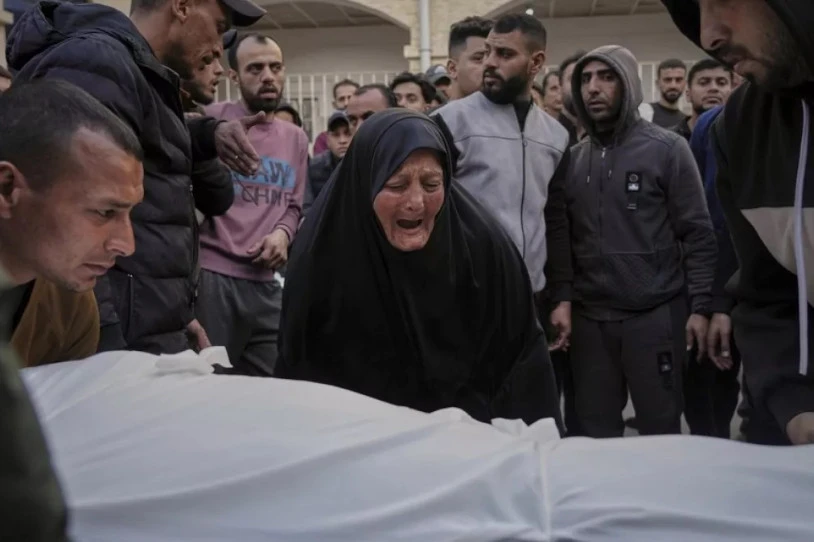 Ia 500 gazatar erail ditu Israelek "su-etenean"