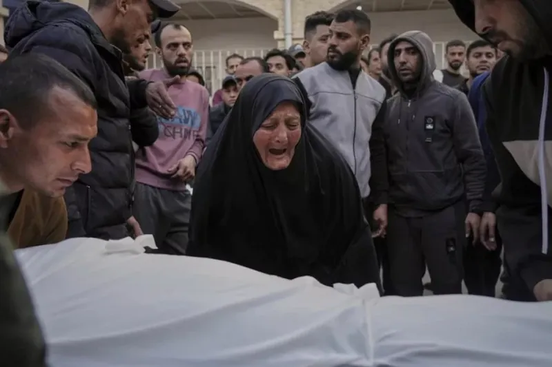 Ia 500 gazatar erail ditu Israelek "su-etenean"