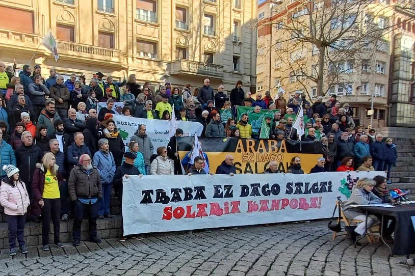 Solariaren makroproiektu fotovoltaikoa gaitzetsi dute Araban
