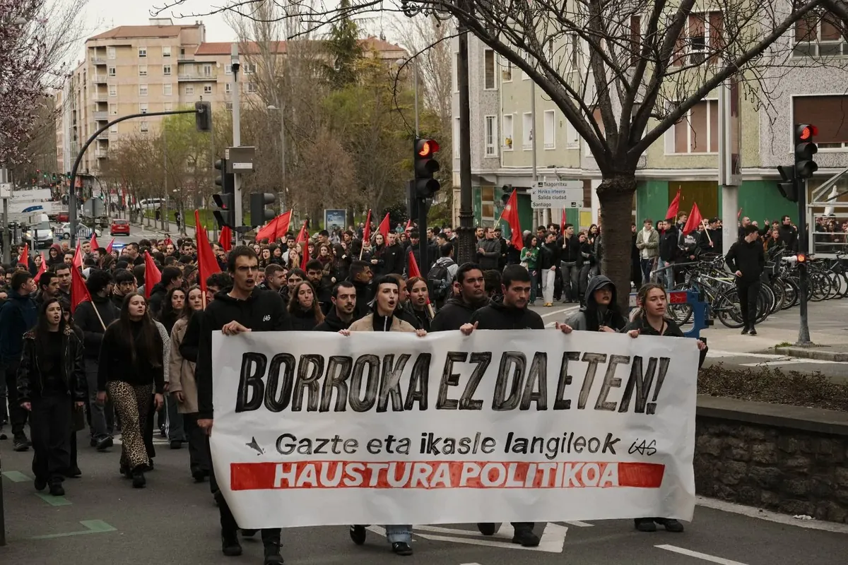 Martxoak 3: borroka ez da eten