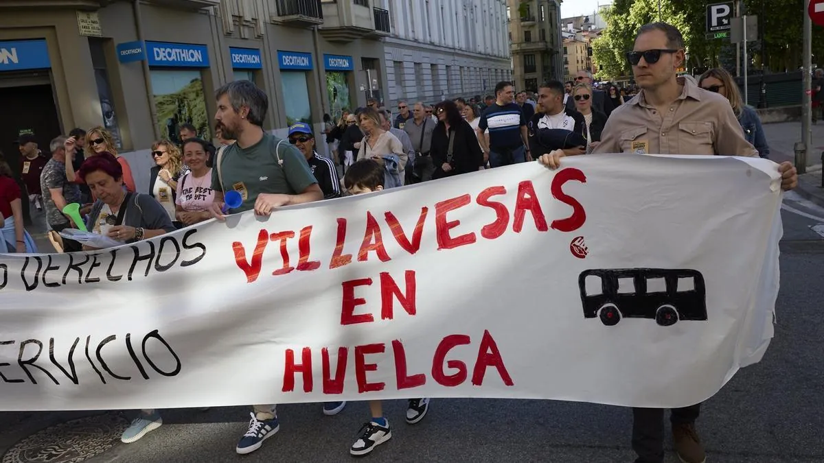 Villavesetako langileen ordezkaritza sindikalean esku hartzen saiatu da Iruñerriko Mankomunitatea