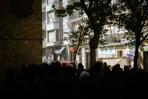 Urriaren 12ko gertakariei "buelta eman" nahian ari dira Ertzaintza eta Jaurlaritza, zaurituetako batek deklaratu duenez