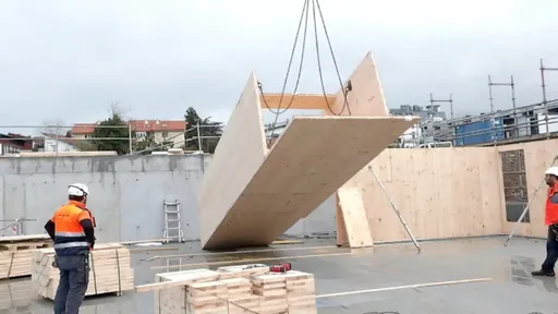 Hiru lan-heriotza azken egunetan