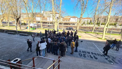 EHUk dio "errespetua eta elkarbizitza" betearazteko protokolo bat egingo duela, eskuin muturraren markoa erosiz