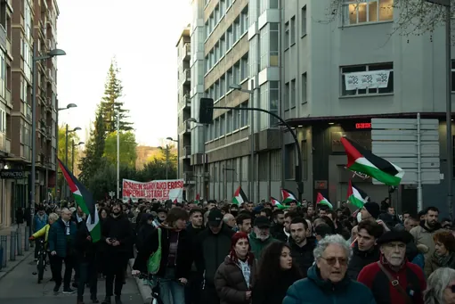 Maccabiri eta Hapoeli ezetz esateko mobilizatu dira ehunka lagun Gasteizen