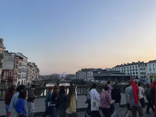 Apirilaren 2an, faxismoaren eta inperialismoaren aurka mobilizatzera deitu du Baionako IASek