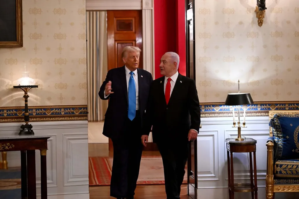 Trumpek hamar eguneko "su-etena" iragarri du Libanon