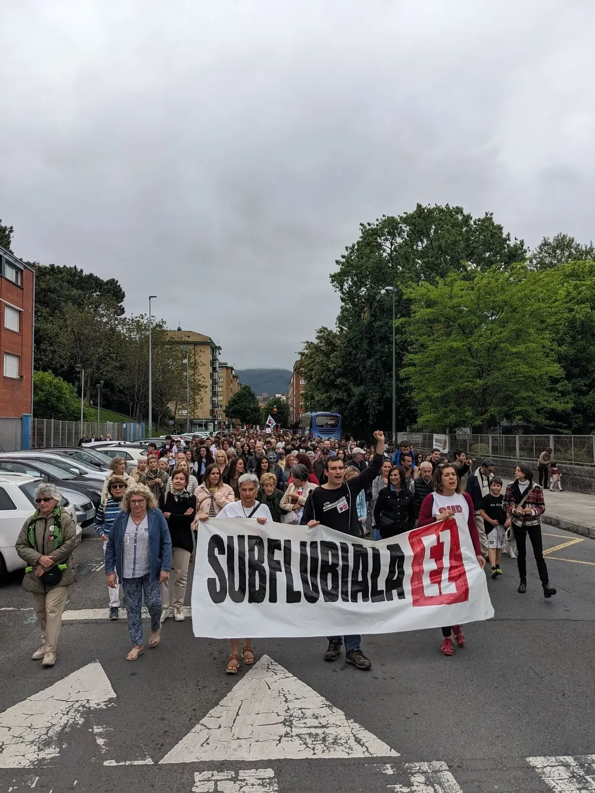 Subflubialaren aurka mobilizatzera deitu dute berriz, Bizkaiko Diputazioak obrak esleitu ostean