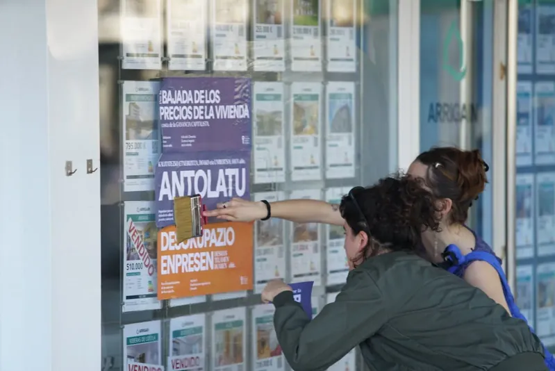 Nafarroan, ia 34.000 pertsona bizi dira errentetatik