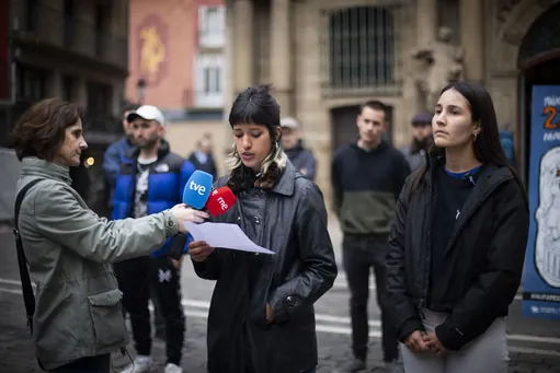 1.800 euroko isunak Iruñean, sanferminetan jota aldarrikatzaile bat abesteagatik