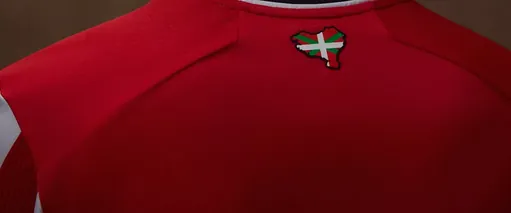 Athleticen kamiseta berriarekin polemika bat sortu nahi izan du UPNk