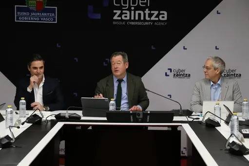 Euskal administrazioek 335.000 euro baino gehiago bideratu dituzte Israelgo softwareetara