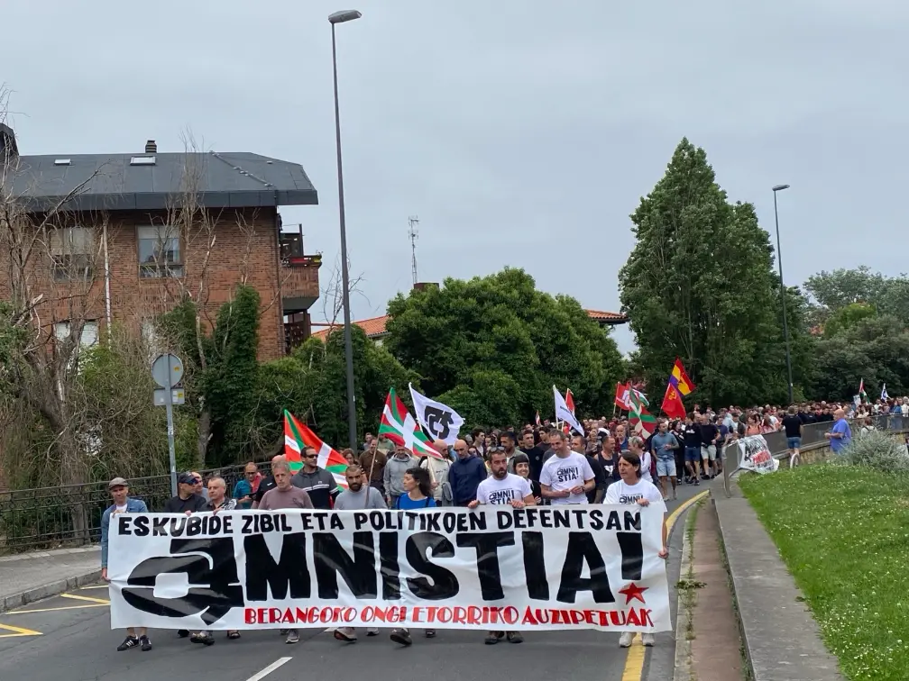 Protestak Berangokoen aurkako epaiketa-egunetan