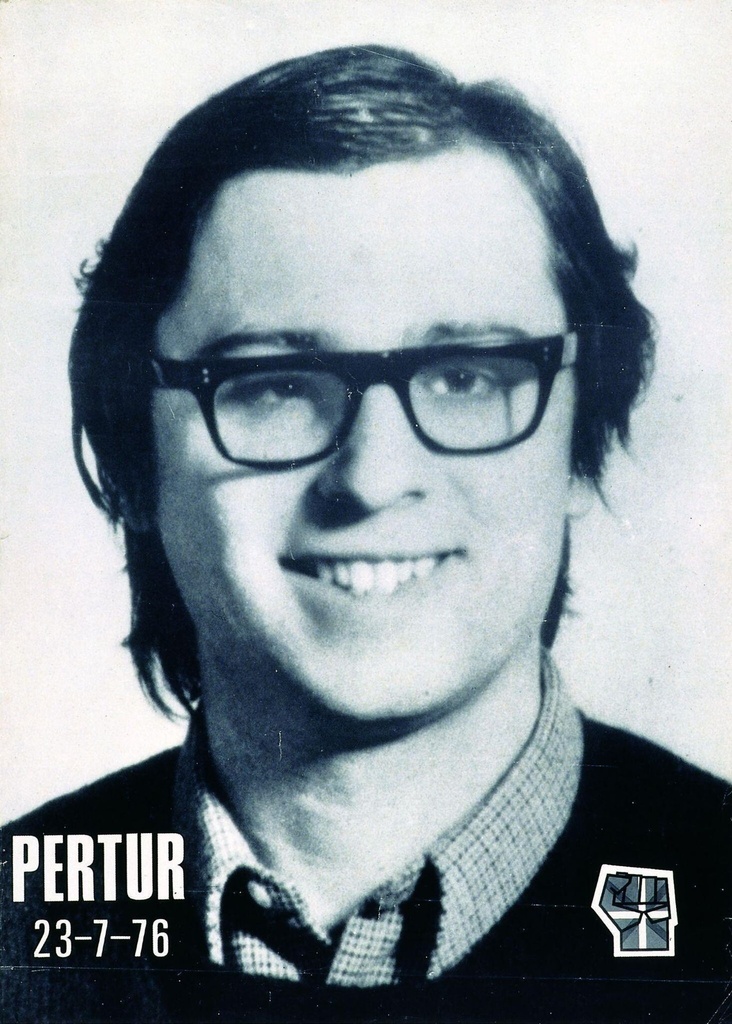 Pertur, 50 urte zain