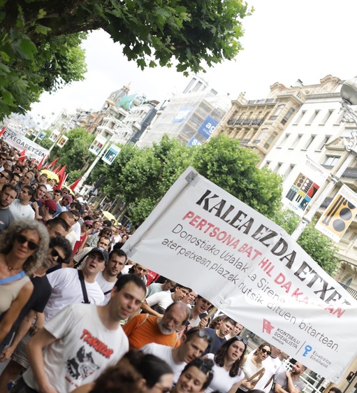 Etxerik gabeko pertsona bat hil da Tuteran
