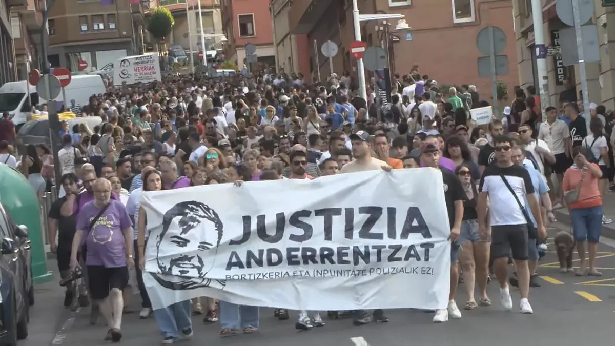Anderrentzat justizia exijitu dute berriz Santurtzin