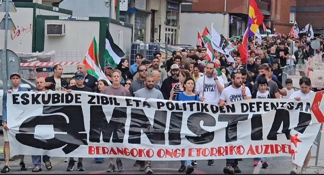 Absoluzioa Berangoko ongietorriagatik epaitutako lagunentzat