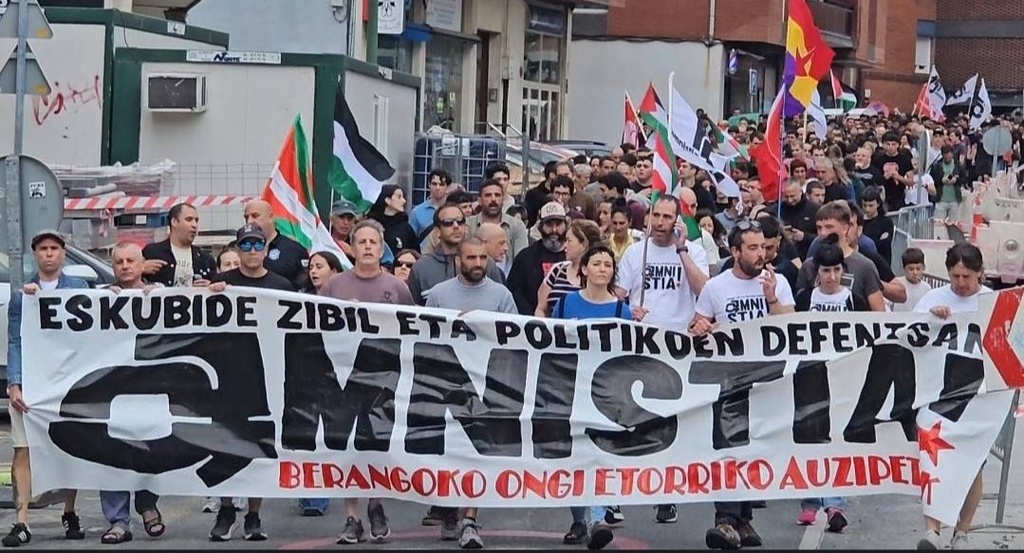 Absoluzioa Berangoko ongietorriagatik epaitutako lagunentzat