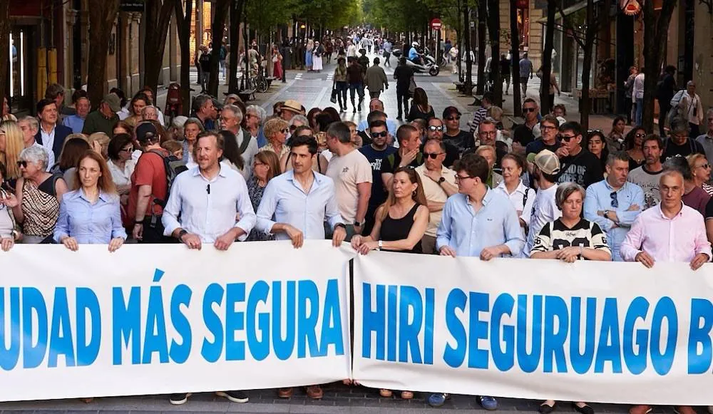 Donostiako PP eta LQNTCDD astero egon dira afari solidarioei jazartzeko txandak egiten