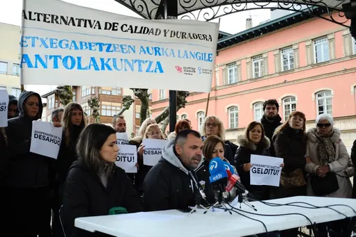 Ia 1.500 pertsona artatu ditu Euskal Herriko  Etxebizitza Sindikatu Sozialistak 2025-2026  ikasturtean