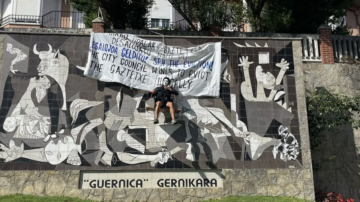 Gernikako Udalaren gezurrei erantzun die Egurre Gazte Asanbladak