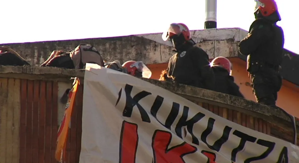 Irailak 21: Kukutza III Gaztetxearen desalojoa