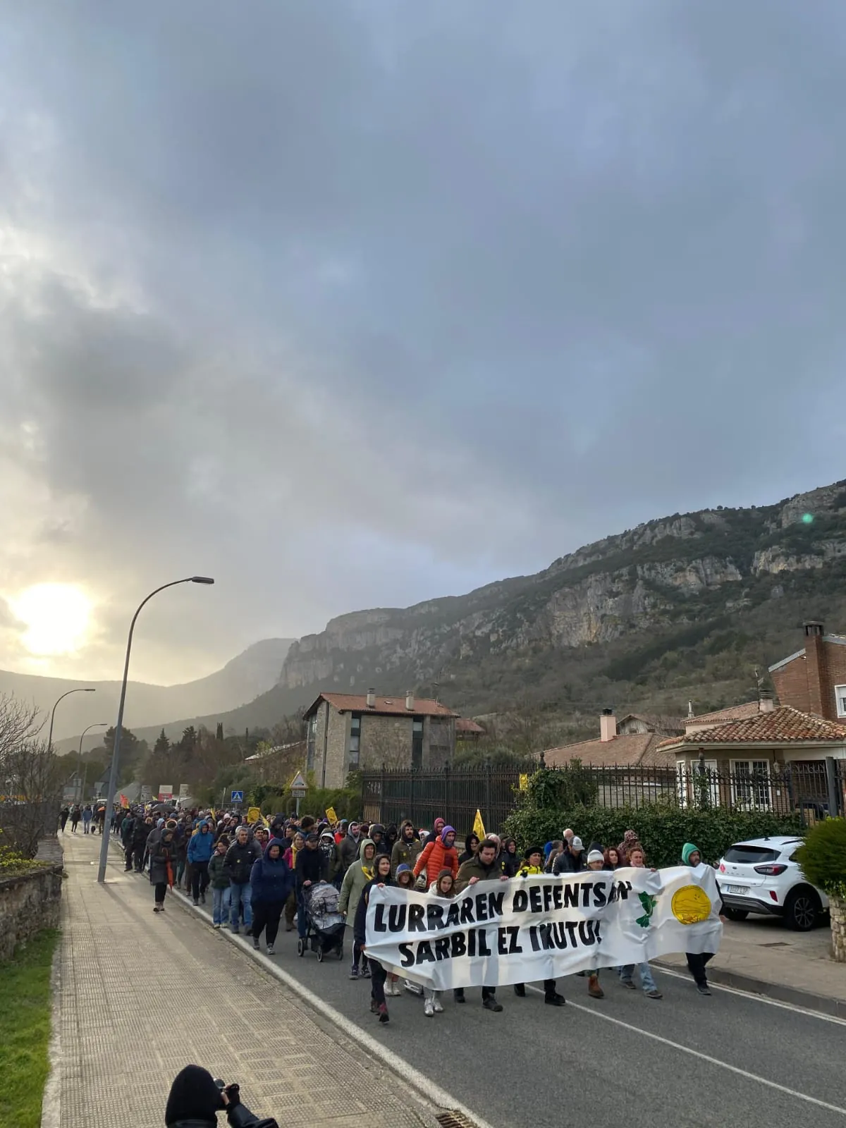 Sarbilgo makroproiektu fotovoltaikoa gelditzea lortu dute