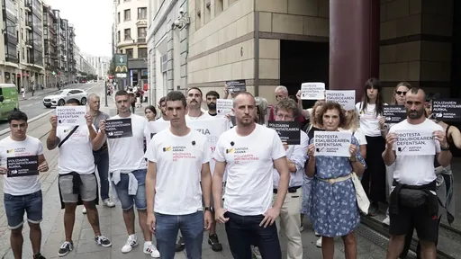 Epaitegiek uko egin diote Iker Arana foam-bala batekin zauritu zuen ertzainaren arduraduna ikertzeari
