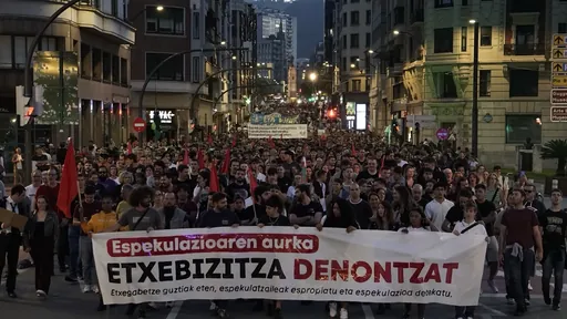 Milaka eta milaka lagun espekulazioaren aurka eta etxebizitza-eskubide bermatuaren alde