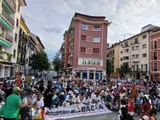 Babacarren erailketa salatzeko, Hondarribiko kaleak hartu dituzte bigarrenez