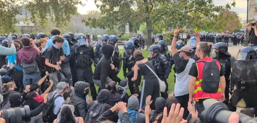 Atzo soilik, 500 lagun atxilotu zituzten Frantziako ikasle-mobilizazioetan