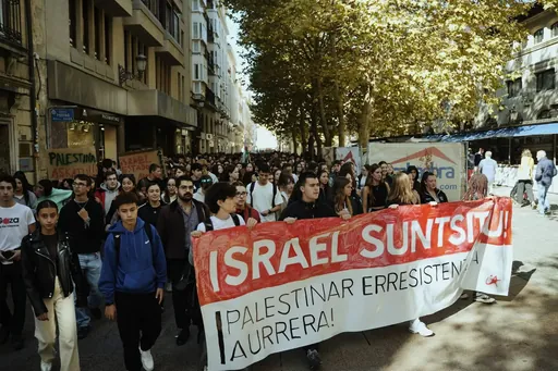 EHUk CAFekin zeukan enpresa-gela ixtea lortu du Palestinaren aldeko komunitateak