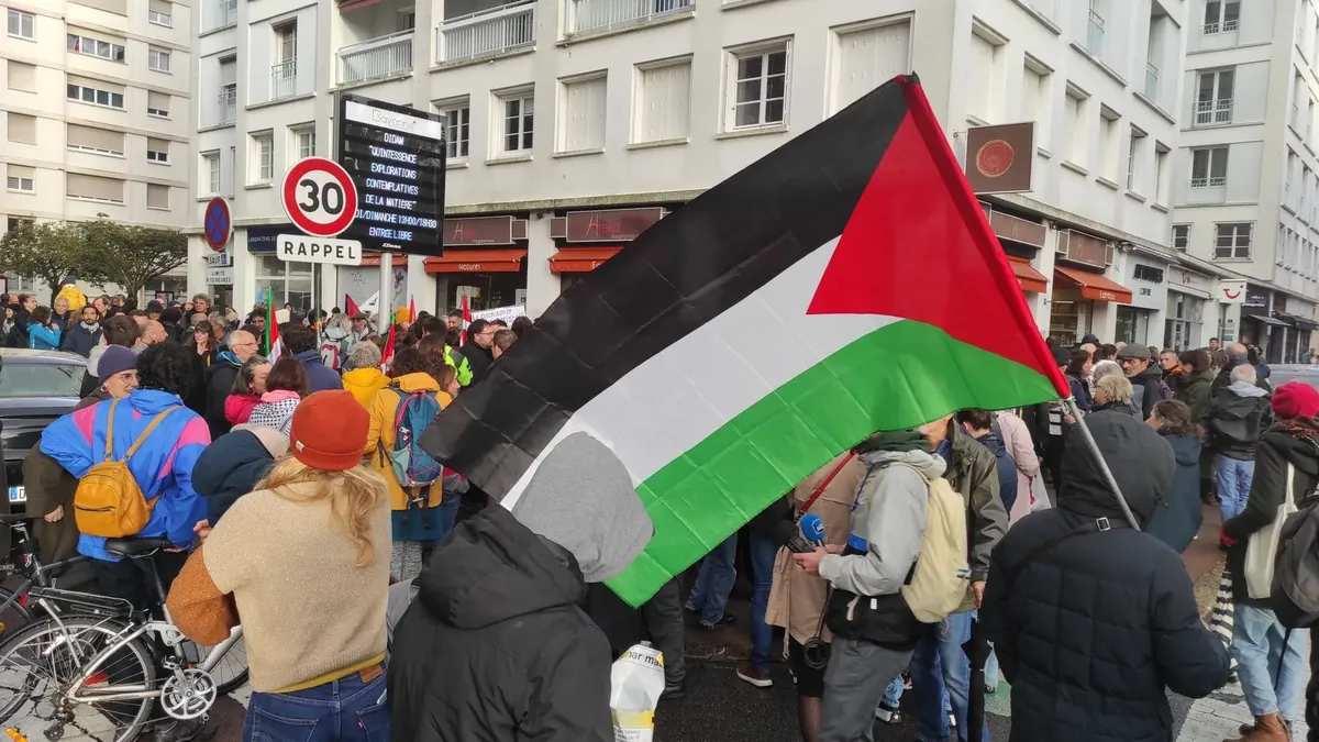 Sionismoaren normalizazioaren aurka mobilizatuko dira bihar, Baionan