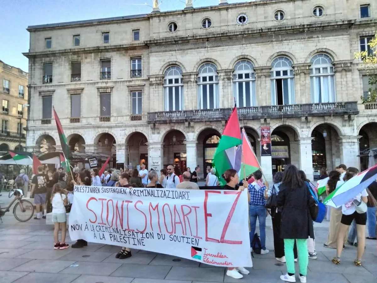 Sionismoaren normalizazioa eta Palestinaren aldeko borroken kriminalizazioa salatu dituzte Baionan