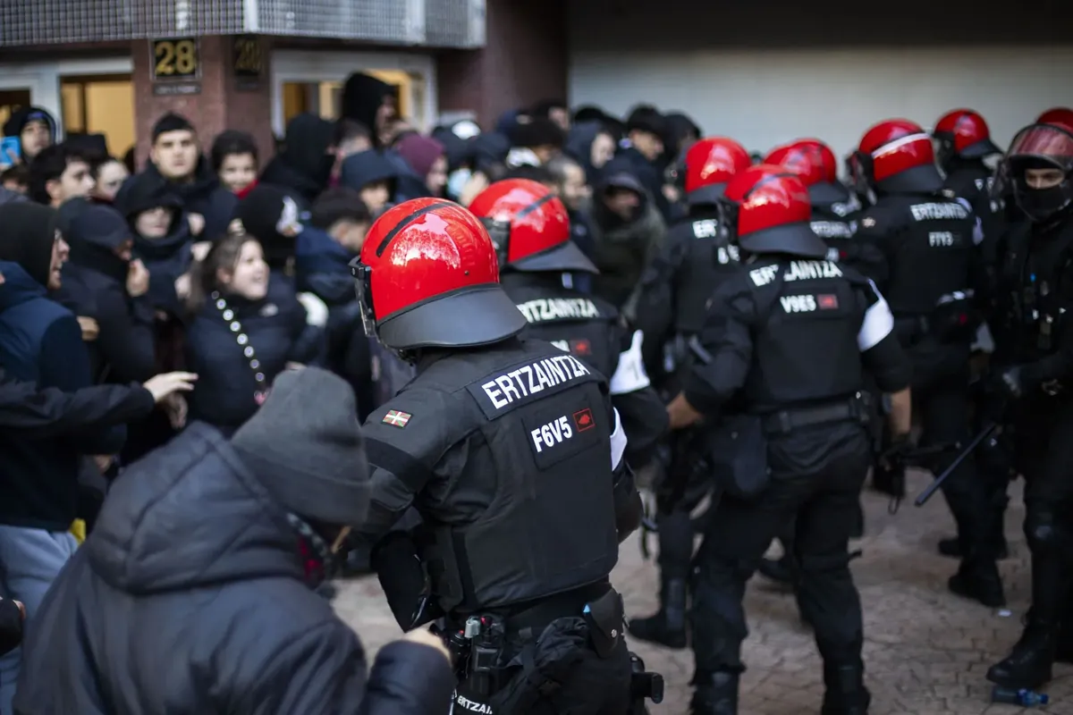 Gasteizko etxegabetzearen harira PSOE-EAJk eta 'El Correo'-k zabaldutako "buloak" salatu ditu Etxebizitza Sindikatu Sozialistak