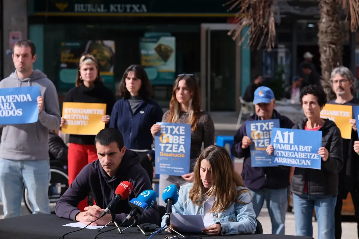Azaroaren 11n etxegabetua izateko arriskuan dago familia bat Donostian